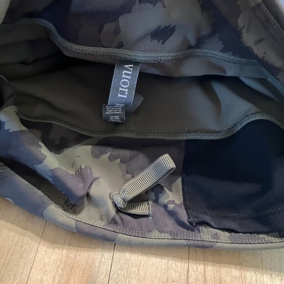 Vuori Womens Stride Performance Floral Camo Pocket Legging Medium Green SP EXC - Picture 11 of 12